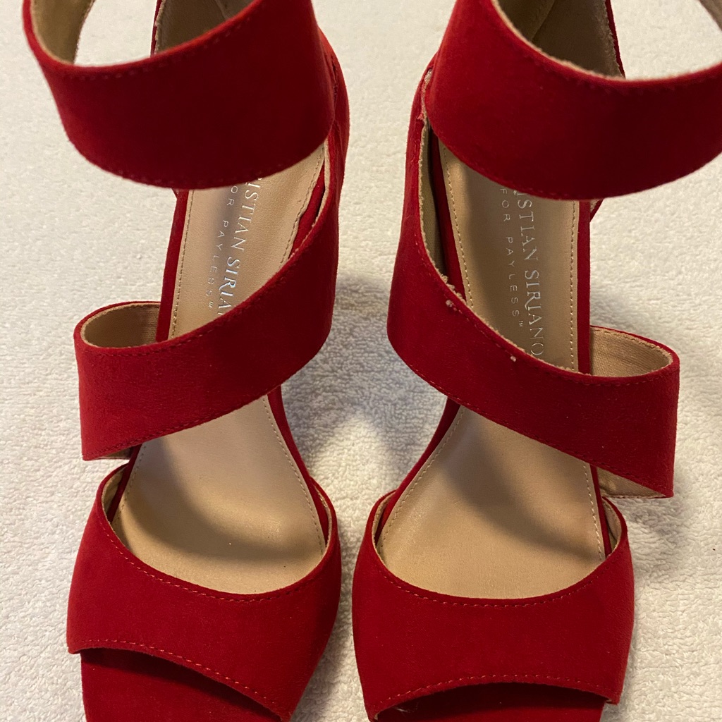 Brand New Stunning Heels By Christian Siriano  Box 58